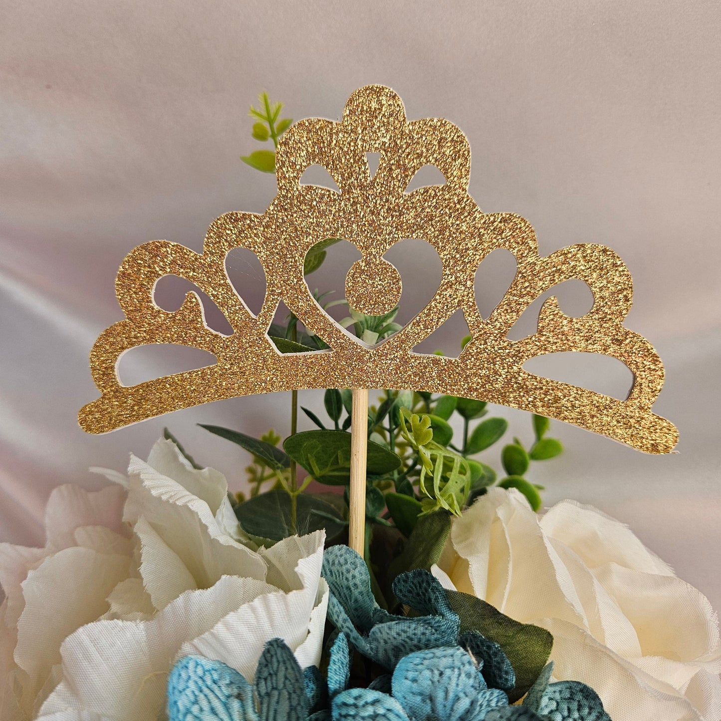 Set of 6 Tiara Crown with hearts centerpieces Toppers