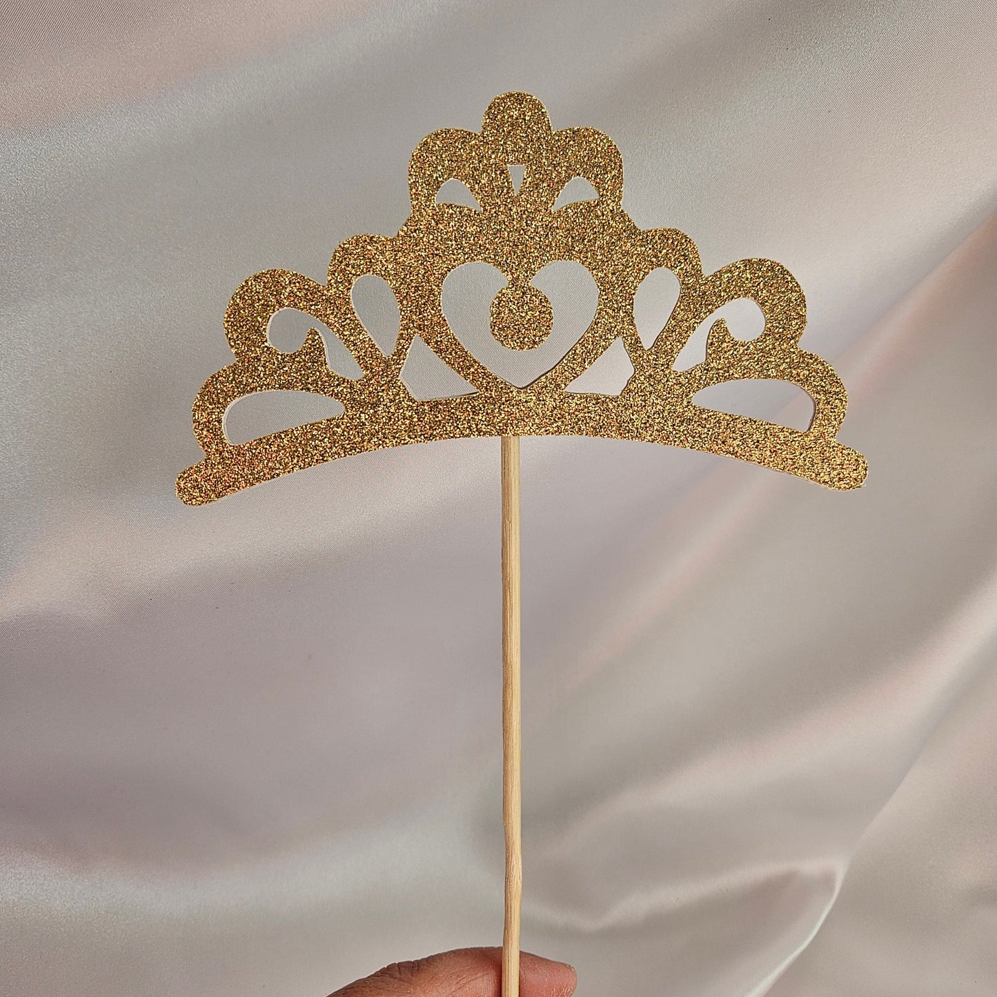 Set of 6 Tiara Crown with hearts centerpieces Toppers
