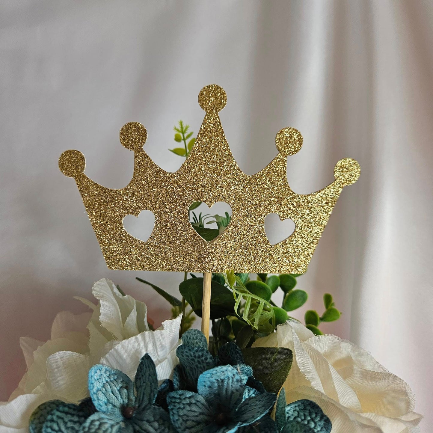 Crown Centerpiece (Gold with Glitter)
