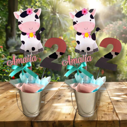 La vaca lola centerpiece