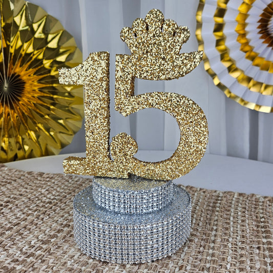 Sweet 15 birthday table arty supplies